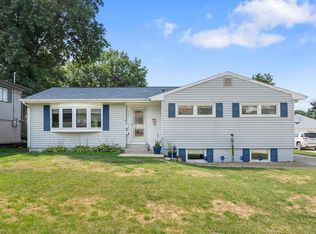 3003 Saratoga Dr, Waterloo, IA 50702