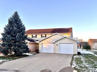 382 Chapin St APT 2, Columbus, WI 53925