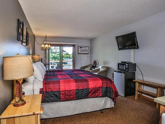 5th image of 8616 Lakeview Dr #7
