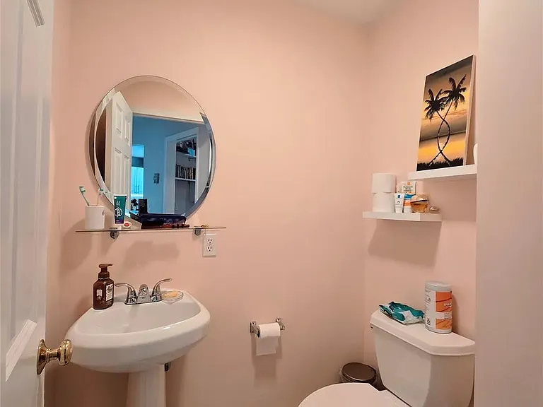 100 Chateau Ln #39 — Photo 14