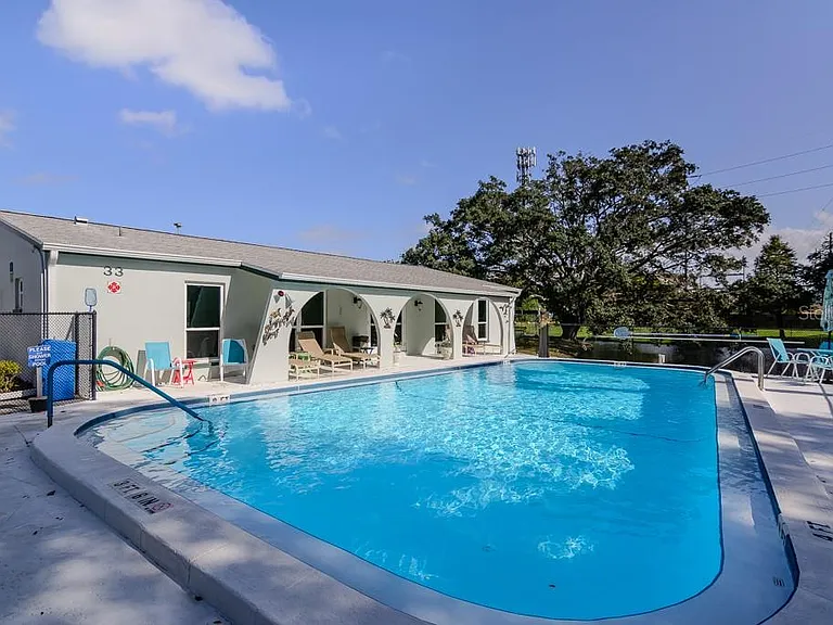 1008 Heron Ct — Photo 46