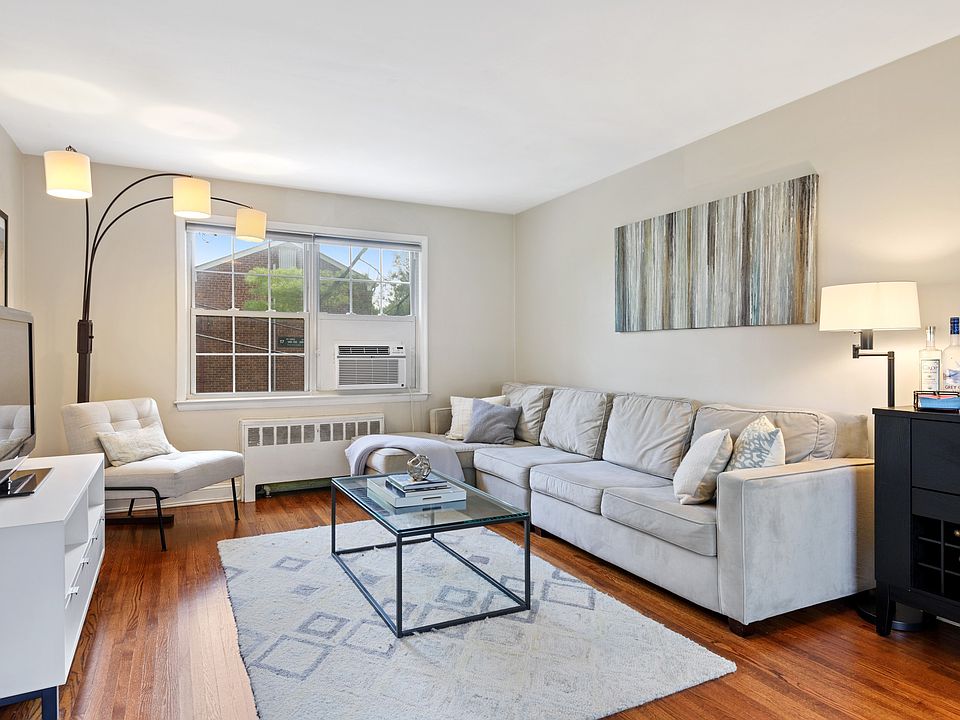 29 Fieldstone Drive