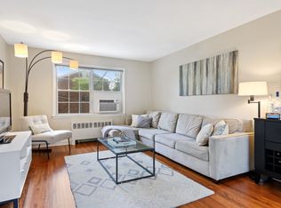 29 Fieldstone Dr APT E1, Hartsdale, NY 10530