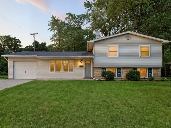 2422 Inwood Dr, Fort Wayne, IN 46815