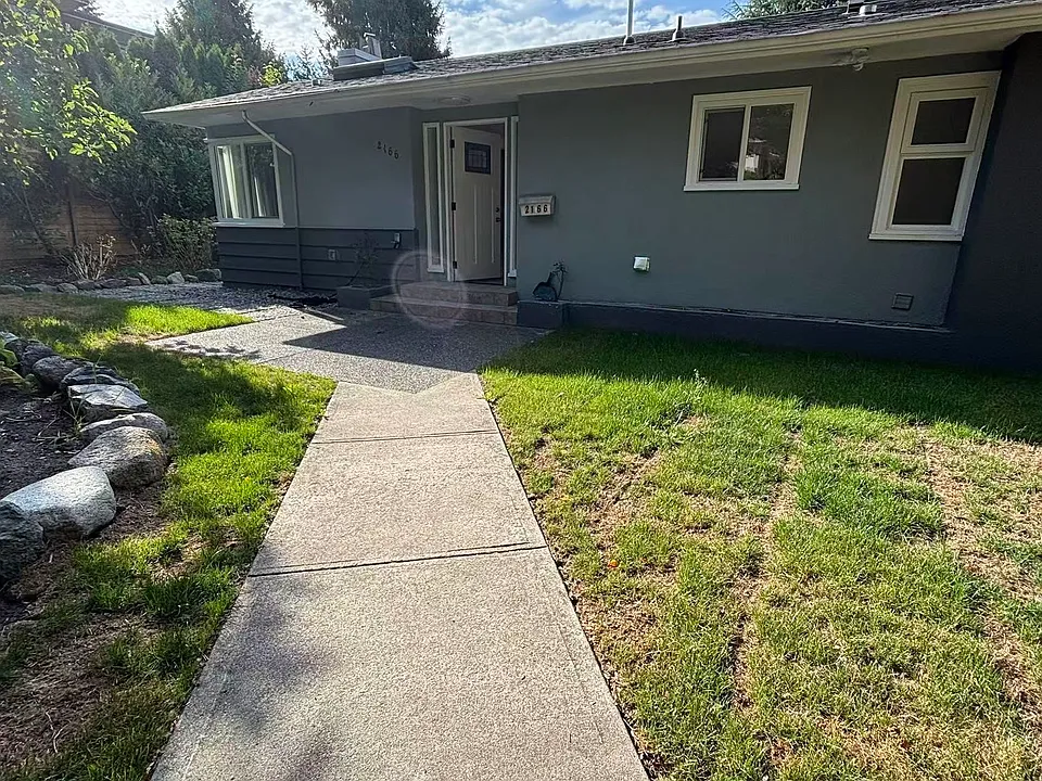 2166 W 54th Ave