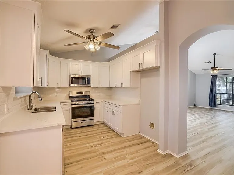15025 Wells Port Dr — Photo 13