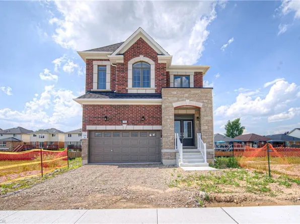 100 Moss Dr, Cambridge, ON N1T 0H1