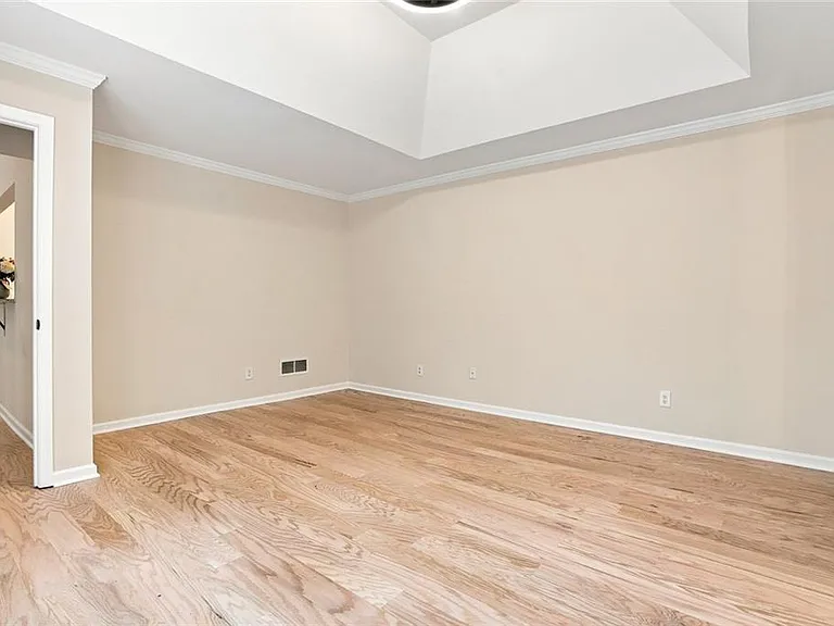 5527 Bridge Pointe Dr — Photo 17