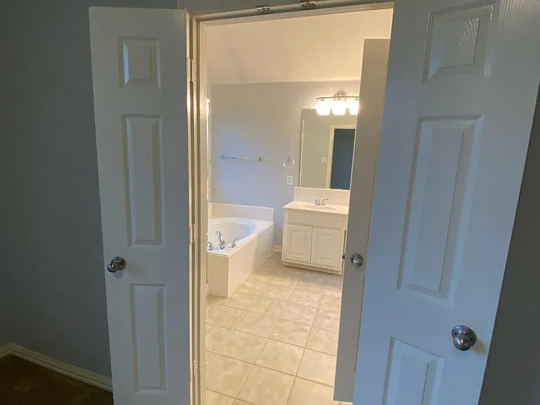2508 Canyon Bay — Photo 19