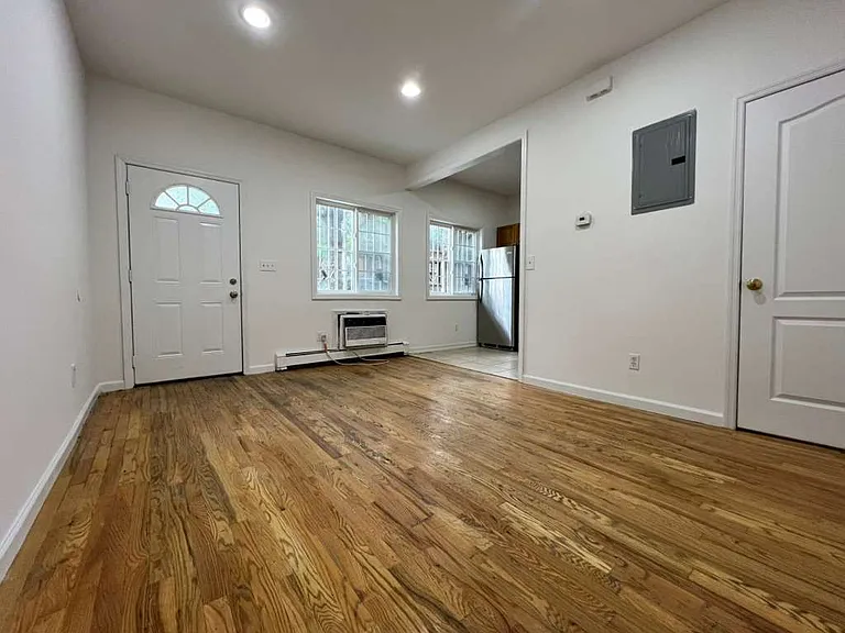 12 Macon St #1 — Photo 1