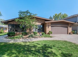 2026 W Sibley St, Park Ridge, IL 60068