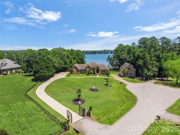 5100 Lake Wylie Rd, Clover, SC 29710