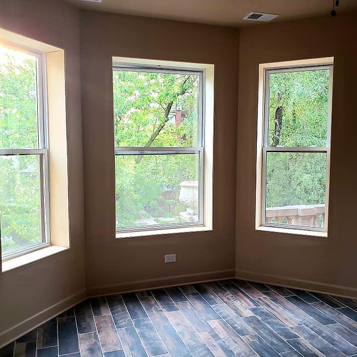 1st image of 4913 N Hermitage Ave #1