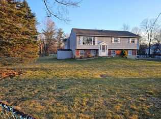 9 Juniper Ter, Suffern, NY 10901