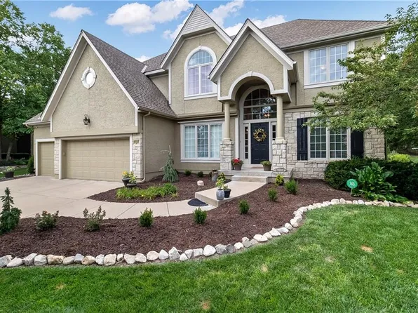 14205 Granada St, Overland Park, KS 66224