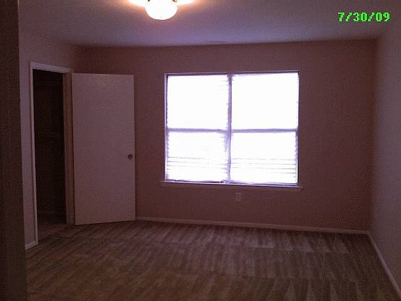 Master bedroom &amp;amp; walk-in c