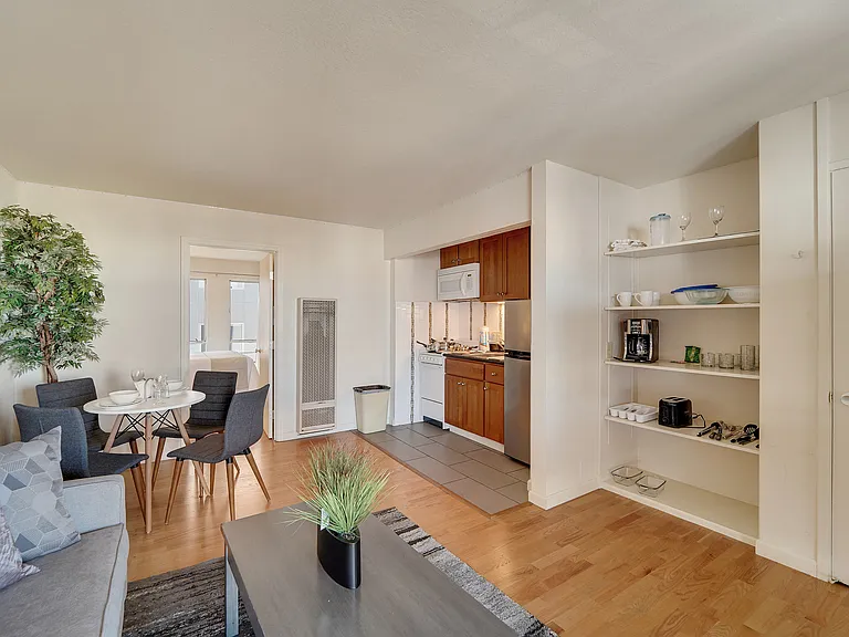 Berkeley Park Apartments — Photo 47