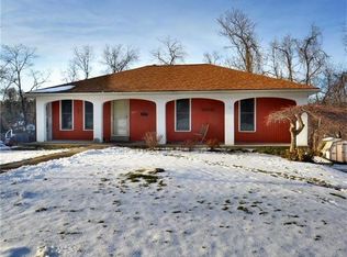 627 Gail Dr, Verona, PA