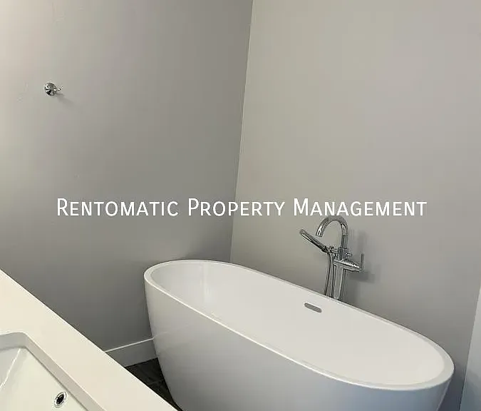 6935 Woods Rose Dr — Photo 31