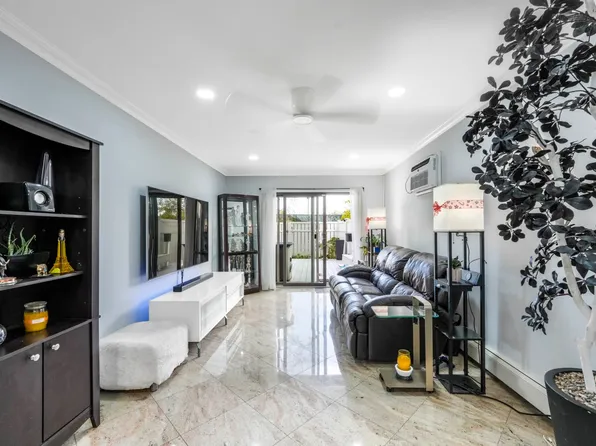 4-27 Schorr Drive image 1 of 19