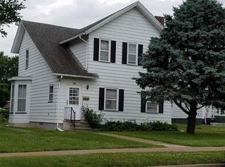 629 10th Ave S, Clinton, IA 52732