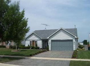 1512 Lang Dr, Bolingbrook, IL 60490