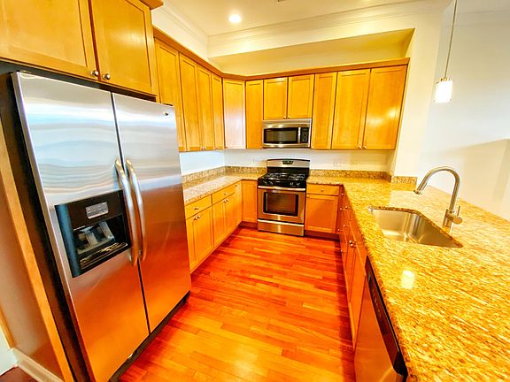2nd image of 1943 N California Ave APT 2D