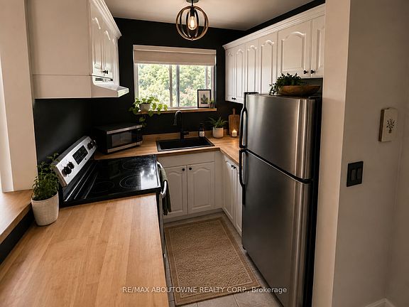 4th image of 2373 King St E #51