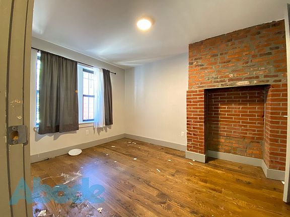5th image of 1258 Jefferson Ave #1C