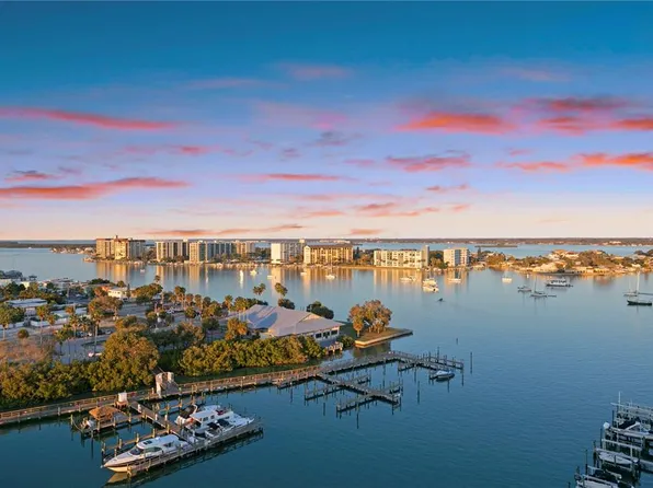 521 Mandalay Ave APT 1210, Clearwater, FL 33767