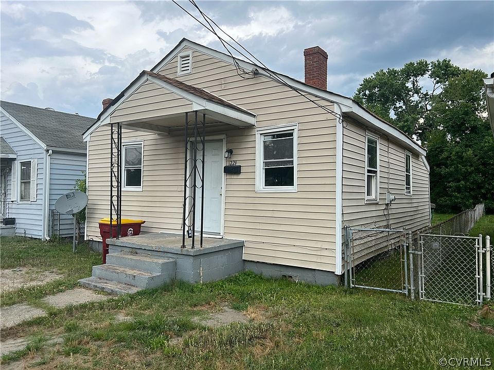 2nd image of 1221 Grant Ave