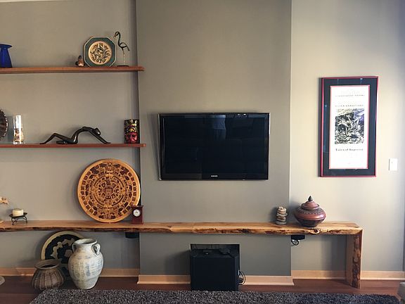 custom log mantle