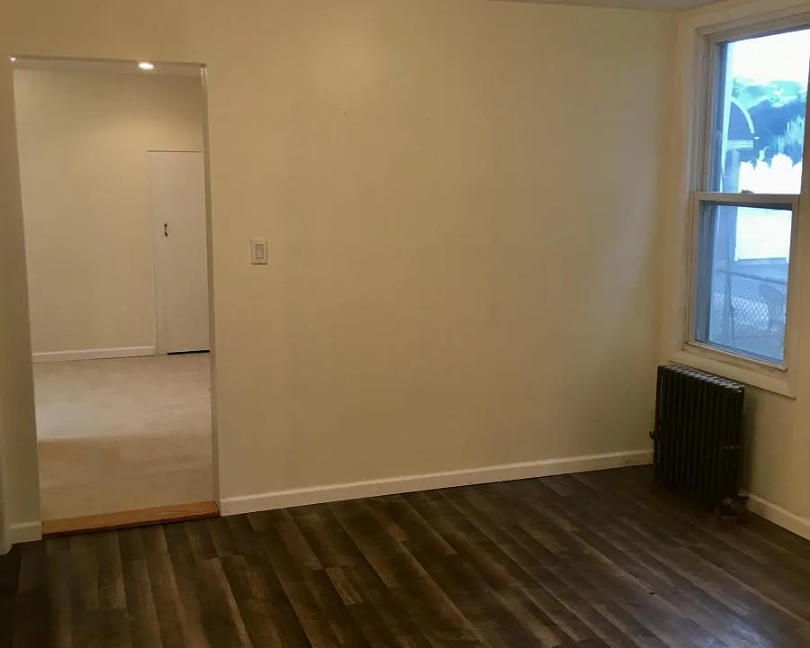 22 Grant Ave