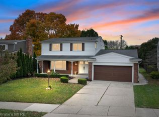 23260 Robert John St, Saint Clair Shores, MI