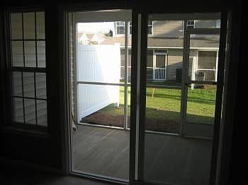 5th image of 2522 Stadium Dr