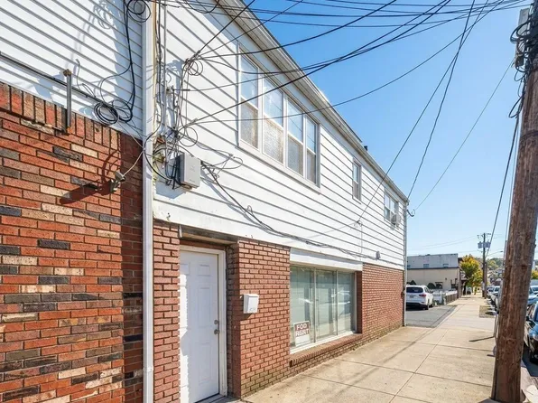 85 Berkshire Ave, Paterson, NJ 07502
