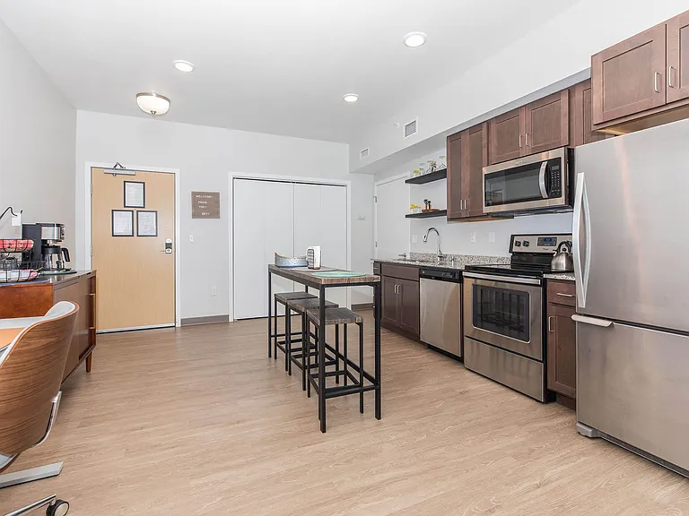 Residence at Discovery Square - 511 3rd Avenue Southwest — Photo 61