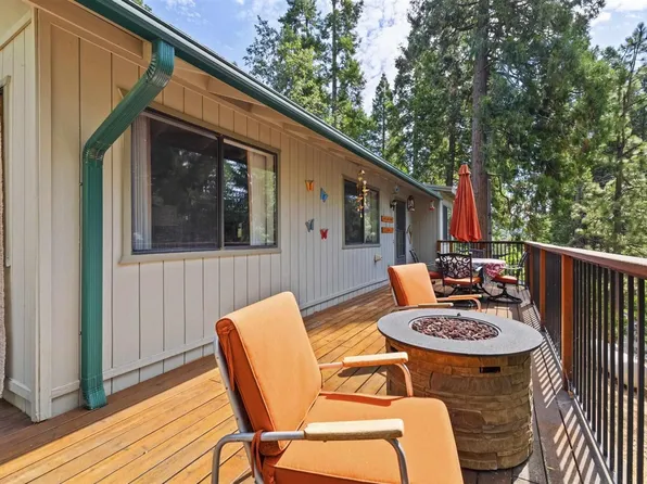 24707 Bonanza Dr, Mi Wuk Village, CA 95346