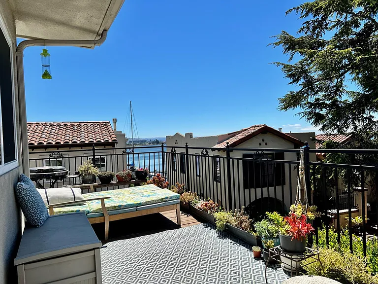 3363 Fernside Blvd #B — Photo 1