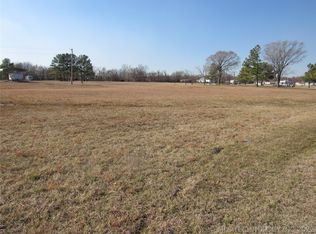 Lake Dr, Checotah, OK 74426