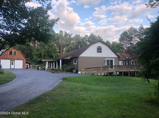 2842 Plank Road, Mineville, NY 12956