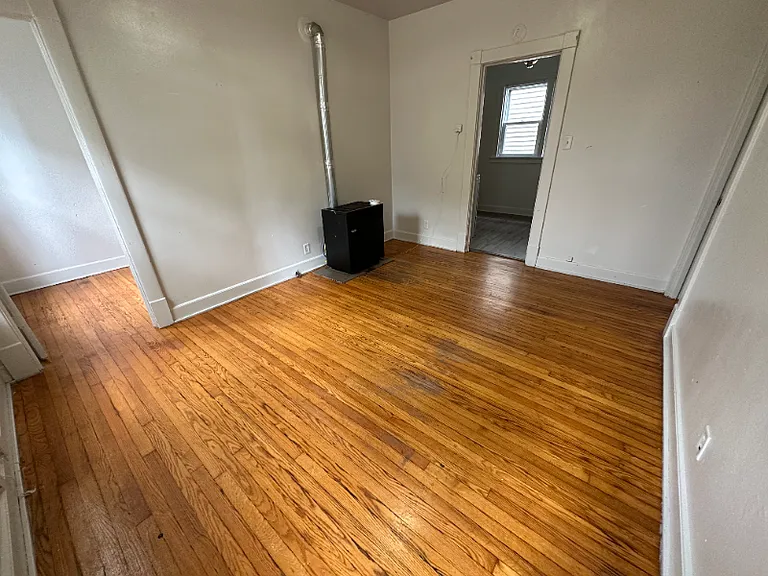 1312B Maryland Ave — Photo 5
