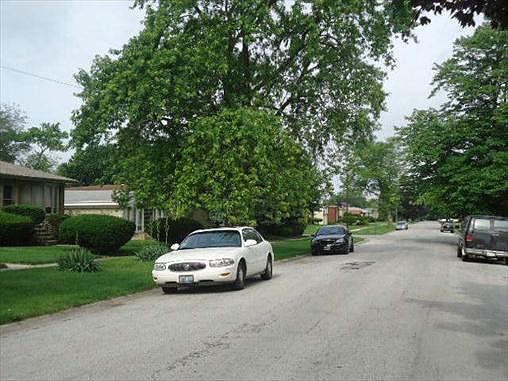 2nd image of 690 E 152nd St