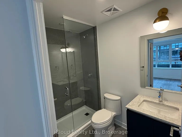 395 Dundas St W #417 — Photo 5