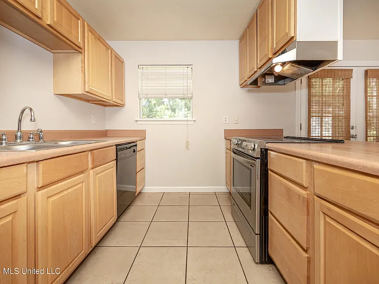 2840 Gardendale Ave — Photo 21