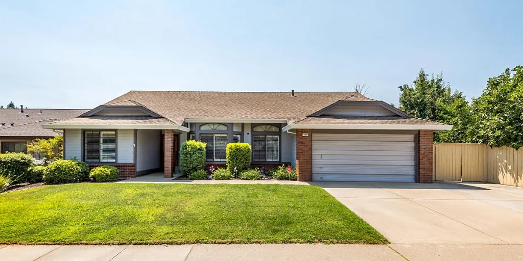 1080 Porter Dr photo 1