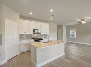 800 Russell Dr, McKinney, TX 75069