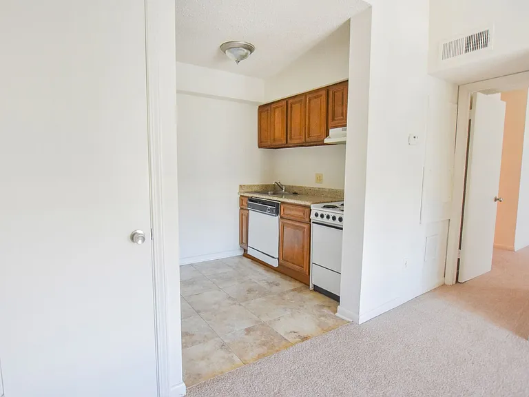 1441 Lake Ave. — Photo 18
