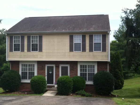 114 Water Gate Dr #A & B, Lynchburg, VA 24502