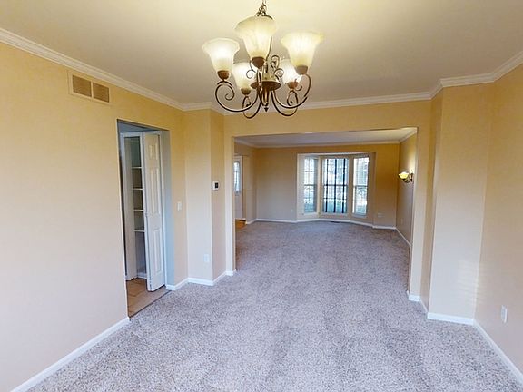 4th image of 3111 Tiger Lily Ct